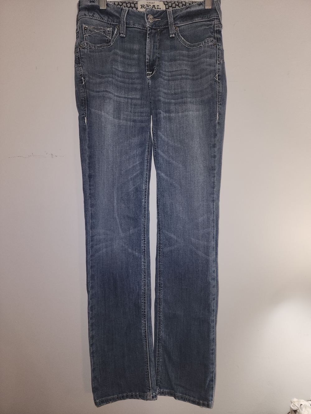 Ariat Women's Medium Wash Straight Leg Jeans